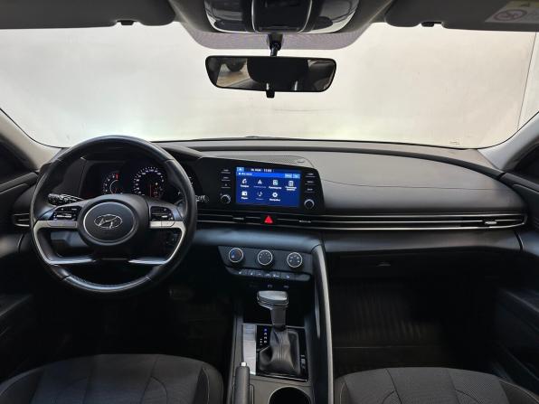 Hyundai Elantra VII (CN7) с пробегом 2022 года, цена 2 140 000 рублей, 43244 км, седан, Автокод Объявления
