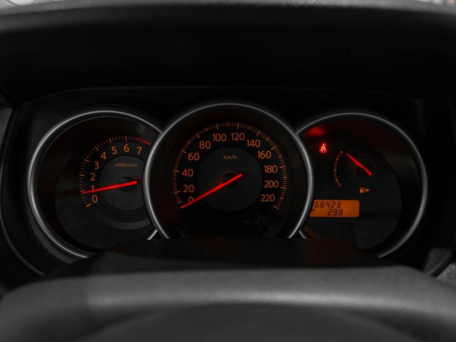 Nissan Tiida I Москва  - изображение 11