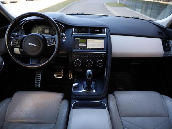 Jaguar E-Pace I с пробегом 2019 года, цена 2 989 000 рублей, 56995 км, внедорожник, Автокод Объявления