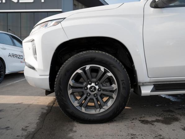 Mitsubishi L200 V Рестайлинг с пробегом 2023 года, цена 3 660 000 рублей, 81198 км, пикап, Автокод Объявления