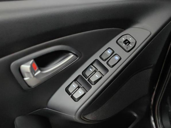 Hyundai ix35 I с пробегом 2012 года, цена 1 019 000 рублей, 174847 км, внедорожник, Автокод Объявления