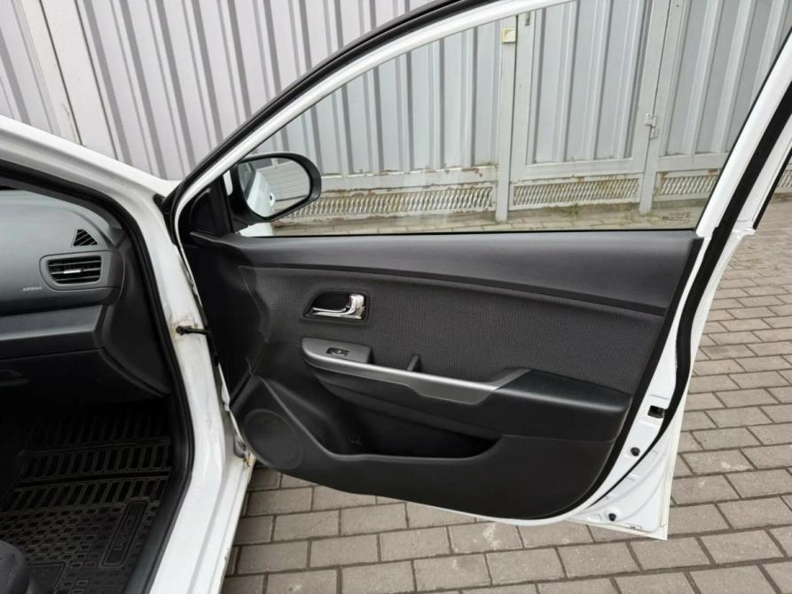 Kia Rio III Ростов-на-Дону  - изображение 16