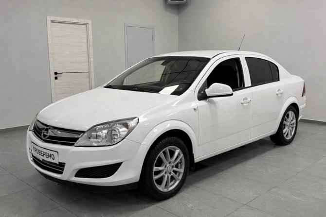 Opel Astra H Рестайлинг с пробегом 2011 года, цена 415 000 рублей, 245000 км, седан, Автокод Объявления