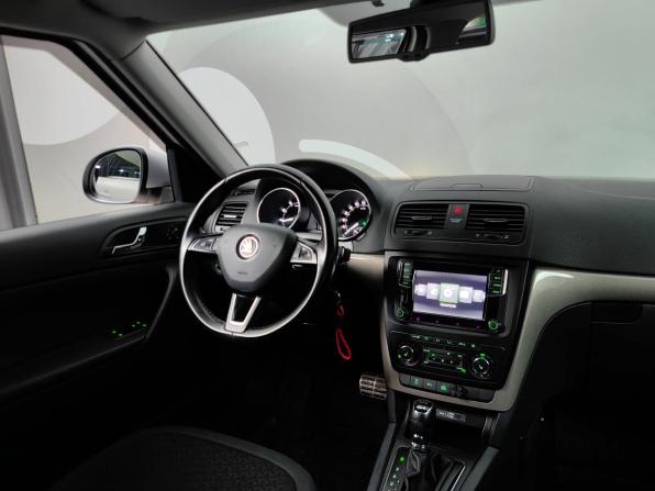 Skoda Yeti I Рестайлинг с пробегом 2015 года, цена 1 300 000 рублей, 159922 км, внедорожник, Автокод Объявления