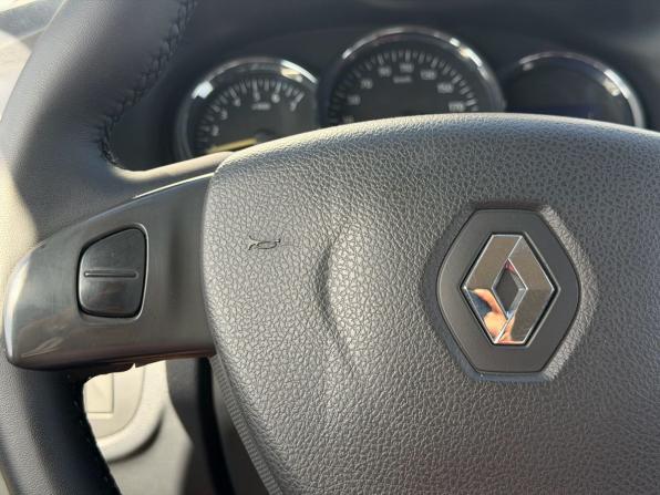 Renault Logan II с пробегом 2014 года, цена 760 000 рублей, 121280 км, седан, Автокод Объявления