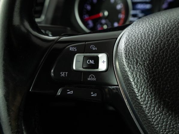 Volkswagen Tiguan II с пробегом 2017 года, цена 1 549 585 рублей, 236905 км, внедорожник, Автокод Объявления