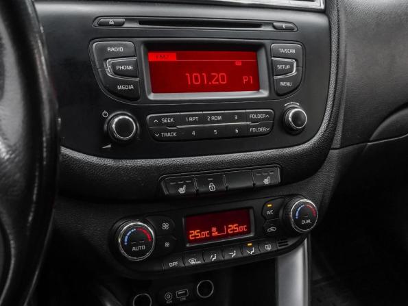 Kia Ceed II Рестайлинг с пробегом 2018 года, цена 1 319 000 рублей, 179623 км, хэтчбек, Автокод Объявления