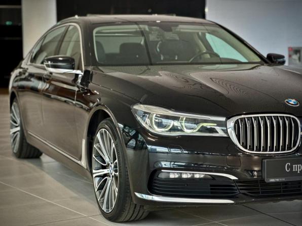 BMW 7 серии VI (G11/G12) с пробегом 2017 года, цена 3 300 000 рублей, 191454 км, седан, Автокод Объявления