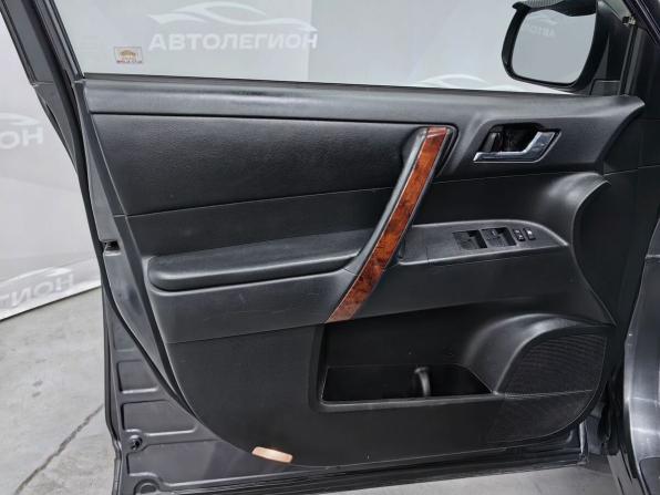 Toyota Highlander II (XU40) Рестайлинг с пробегом 2011 года, цена 2 125 000 рублей, 319030 км, внедорожник, Автокод Объявления