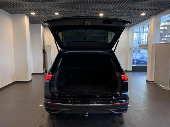 Volkswagen Tiguan II Рестайлинг с пробегом 2021 года, цена 2 365 000 рублей, 104364 км, внедорожник, Автокод Объявления
