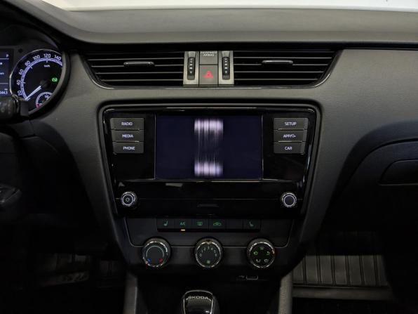 Skoda Octavia III (A7) Рестайлинг с пробегом 2020 года, цена 1 620 000 рублей, 116469 км, лифтбек, Автокод Объявления
