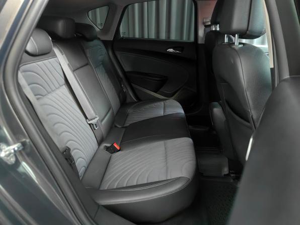 Opel Astra J Рестайлинг с пробегом 2013 года, цена 707 000 рублей, 135509 км, хэтчбек, Автокод Объявления
