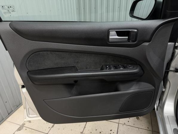Ford Focus II с пробегом 2006 года, цена 448 000 рублей, 187260 км, седан, Автокод Объявления