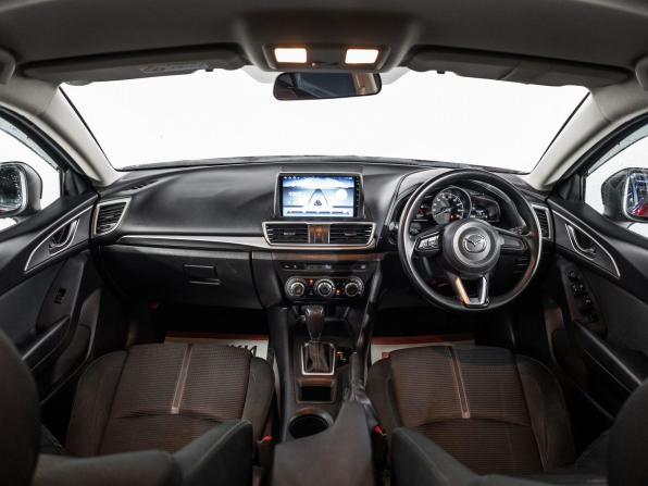 Mazda Axela III Рестайлинг с пробегом 2018 года, цена 1 500 000 рублей, 100016 км, хэтчбек, Автокод Объявления