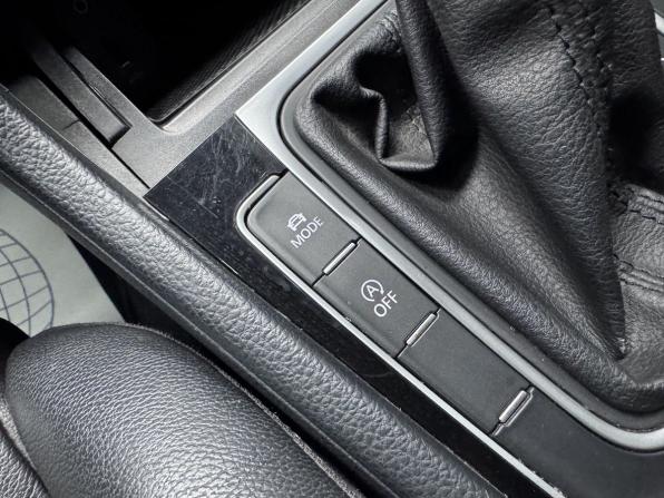 Volkswagen Golf VII с пробегом 2015 года, цена 1 500 000 рублей, 104279 км, универсал, Автокод Объявления