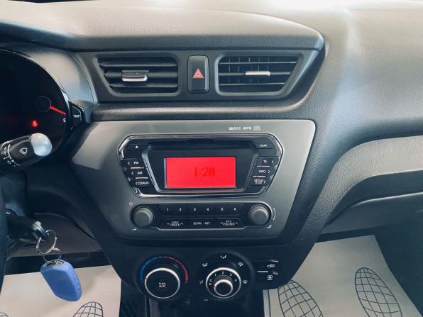 Kia Rio III с пробегом 2014 года, цена 900 000 рублей, 180000 км, седан, Автокод Объявления