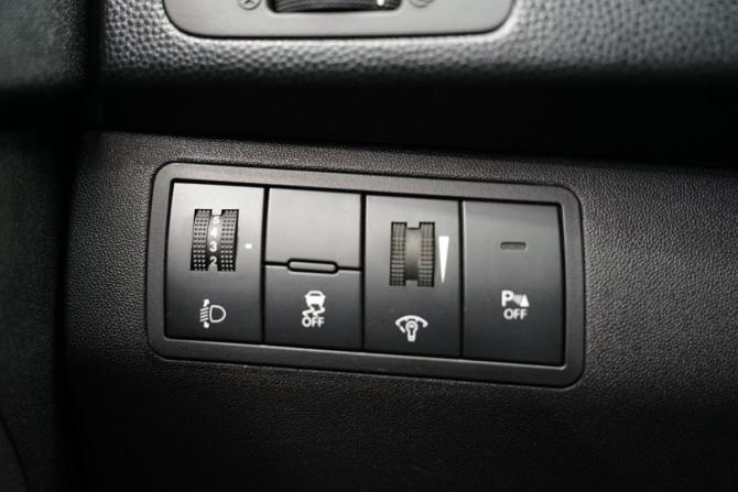 Kia Venga I с пробегом 2012 года, цена 980 000 рублей, 276932 км, минивэн, Автокод Объявления