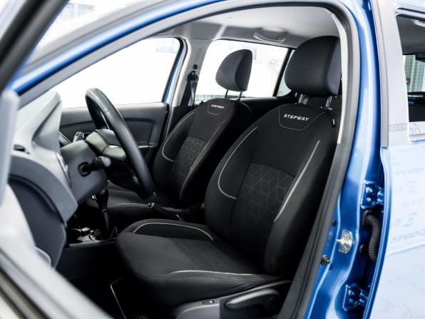 Renault Sandero II Рестайлинг с пробегом 2019 года, цена 1 380 000 рублей, 59040 км, хэтчбек, Автокод Объявления