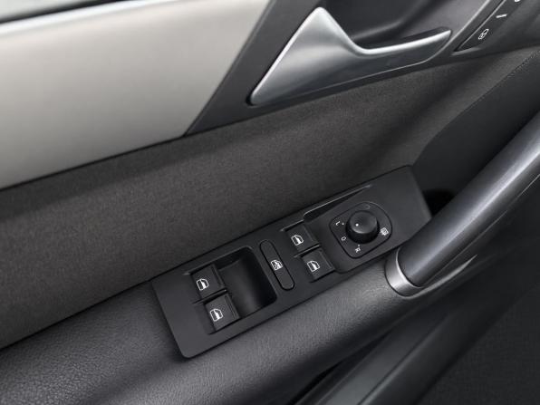 Volkswagen Passat B7 с пробегом 2011 года, цена 1 349 000 рублей, 101000 км, седан, Автокод Объявления
