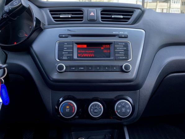 Kia Rio III Рестайлинг с пробегом 2016 года, цена 999 000 рублей, 167060 км, хэтчбек, Автокод Объявления