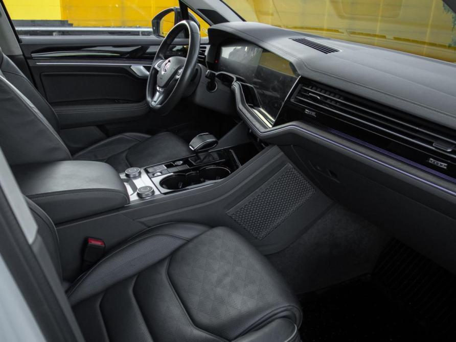 Volkswagen Touareg III Москва  - изображение 7