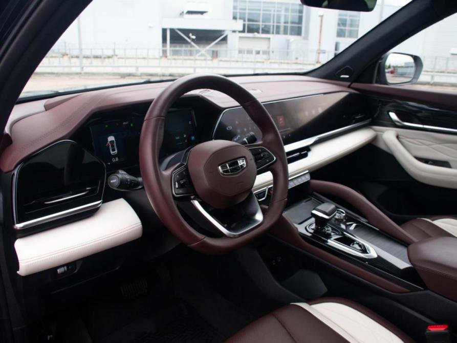 Geely Monjaro I Москва  - изображение 19