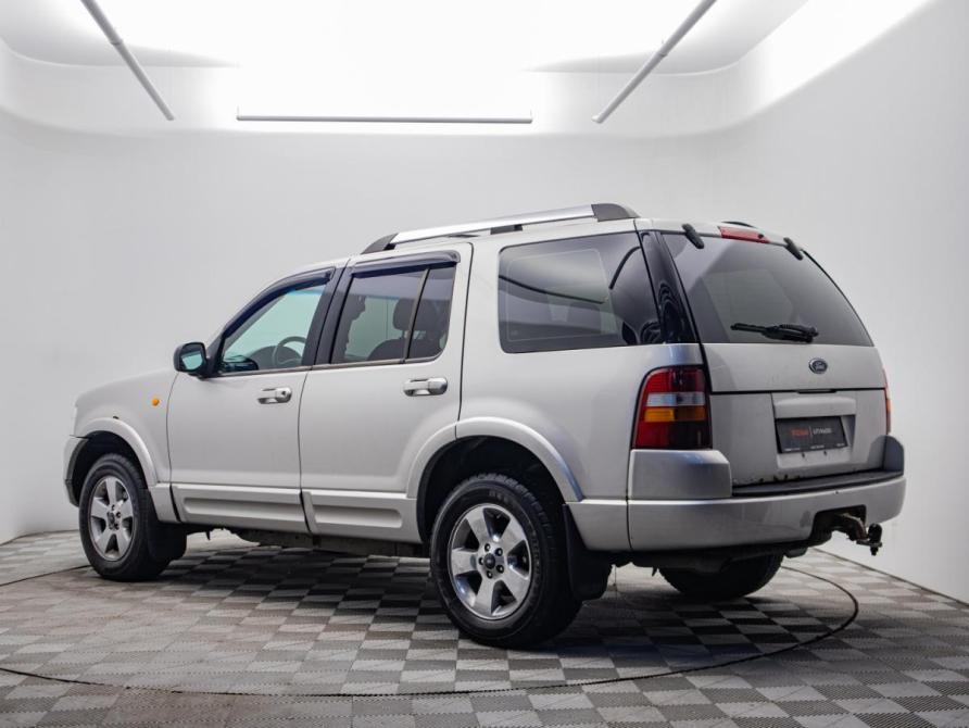 Ford Explorer III Москва  - изображение 7