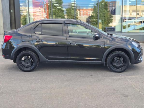 Renault Logan II Рестайлинг с пробегом 2022 года, цена 1 050 000 рублей, 132000 км, седан, Автокод Объявления