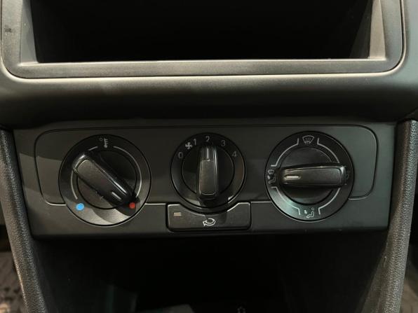 Volkswagen Polo V с пробегом 2012 года, цена 730 000 рублей, 150760 км, седан, Автокод Объявления