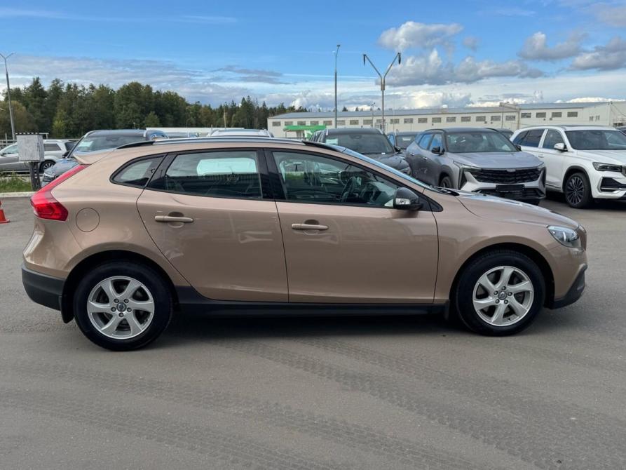 Volvo V40 Cross Country I Москва  - изображение 4