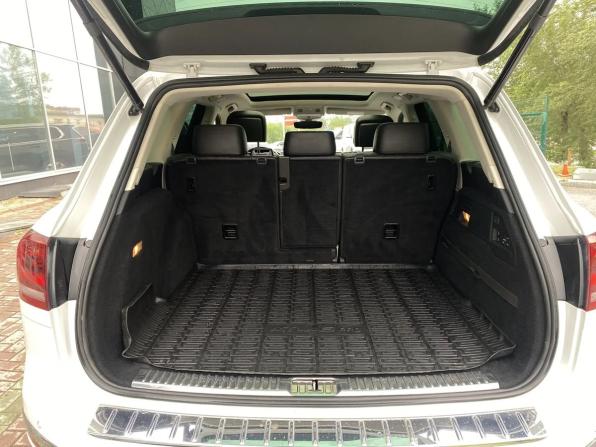 Volkswagen Touareg II Рестайлинг с пробегом 2017 года, цена 2 959 000 рублей, 231090 км, внедорожник, Автокод Объявления