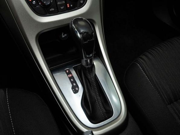 Opel Astra J с пробегом 2011 года, цена 698 000 рублей, 134000 км, хэтчбек, Автокод Объявления