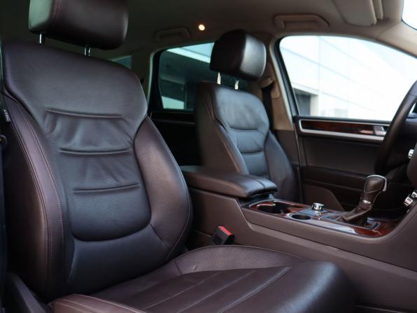 Volkswagen Touareg II с пробегом 2013 года, цена 2 470 000 рублей, 131536 км, внедорожник, Автокод Объявления
