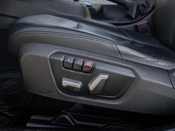 BMW 3 серии VI (F3x) Рестайлинг с пробегом 2017 года, цена 2 400 000 рублей, 1043658 км, седан, Автокод Объявления