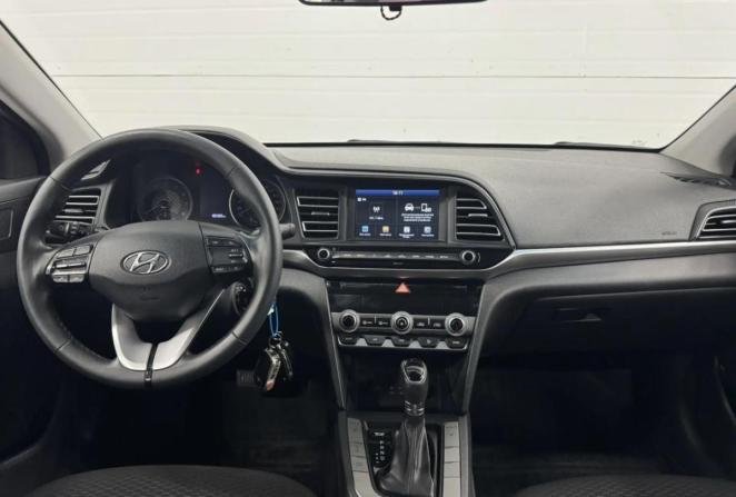 Hyundai Elantra VI (AD) Рестайлинг с пробегом 2019 года, цена 1 590 000 рублей, 185385 км, седан, Автокод Объявления