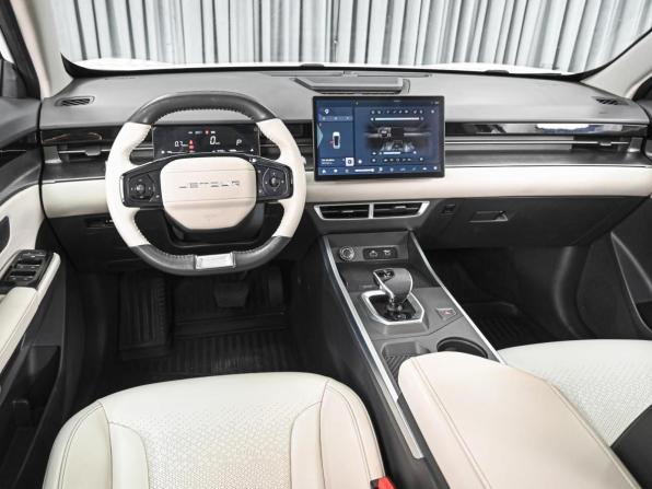 JETOUR DASHING I с пробегом 2023 года, цена 1 889 000 рублей, 40468 км, внедорожник, Автокод Объявления