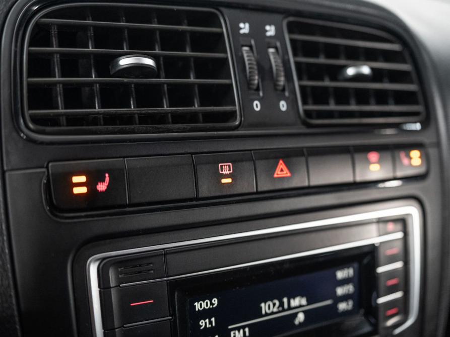 Volkswagen Polo V Рестайлинг Иркутск  - изображение 13