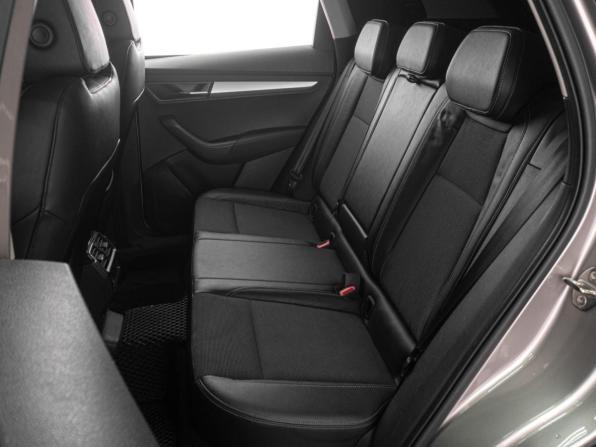 Skoda Karoq I с пробегом 2021 года, цена 2 469 000 рублей, 108834 км, внедорожник, Автокод Объявления