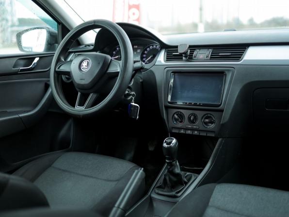 Skoda Rapid I с пробегом 2016 года, цена 899 000 рублей, 190858 км, лифтбек, Автокод Объявления
