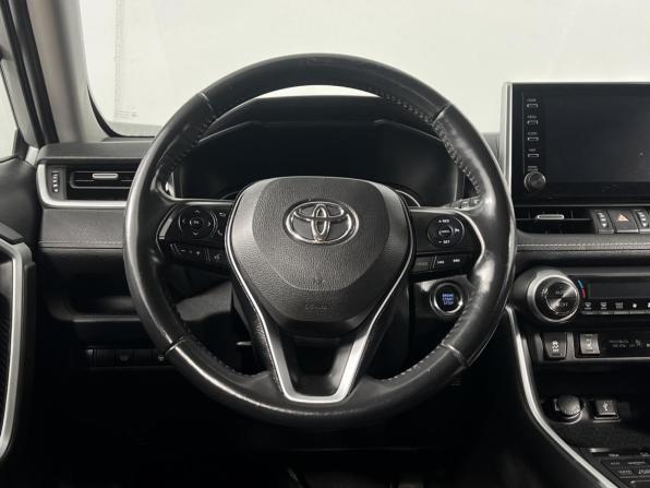 Toyota RAV4 V (XA50) с пробегом 2020 года, цена 2 439 900 рублей, 230523 км, внедорожник, Автокод Объявления