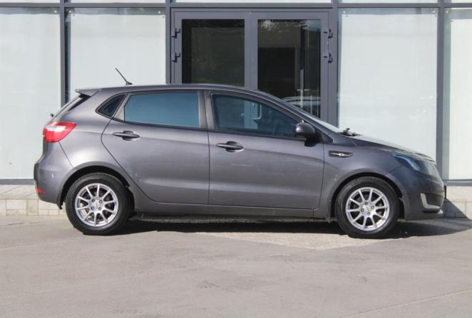 Kia Rio III с пробегом 2013 года, цена 910 000 рублей, 118147 км, хэтчбек, Автокод Объявления