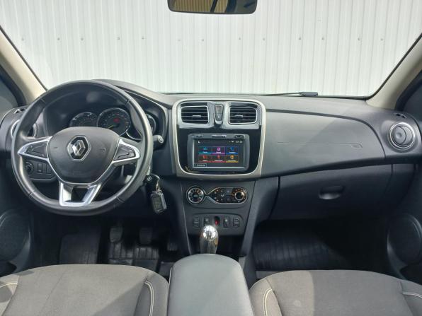 Renault Sandero II Рестайлинг с пробегом 2018 года, цена 1 029 000 рублей, 112560 км, хэтчбек, Автокод Объявления