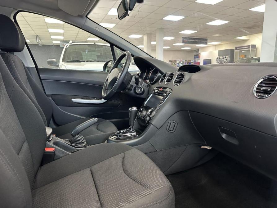 Peugeot 408 I Москва  - изображение 9