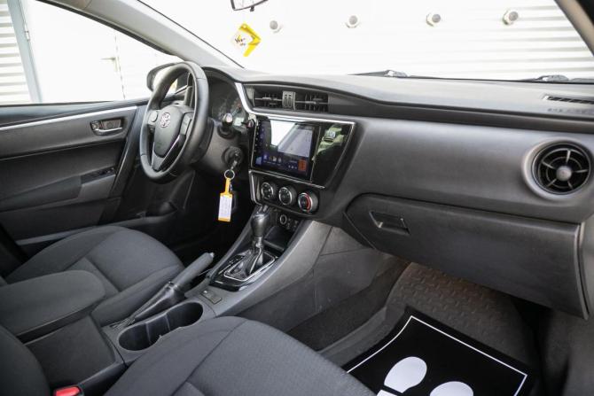 Toyota Corolla XI (E160 E170 E180) Рестайлинг 1 с пробегом 2016 года, цена 1 245 000 рублей, 200500 км, седан, Автокод Объявления