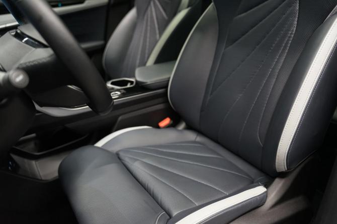 Geely Atlas II с пробегом 2023 года, цена 3 088 000 рублей, 30452 км, внедорожник, Автокод Объявления