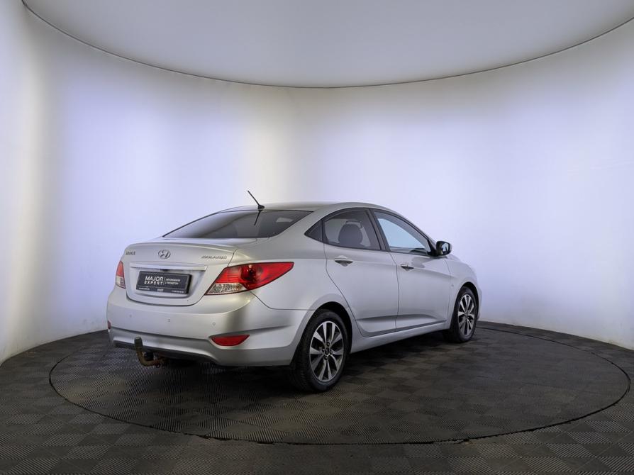 Hyundai Solaris I Москва  - изображение 5