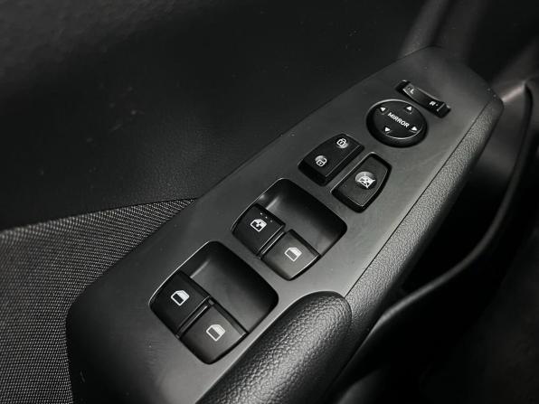 Hyundai Solaris II с пробегом 2018 года, цена 1 490 000 рублей, 126239 км, седан, Автокод Объявления