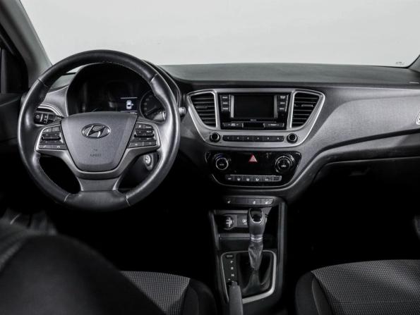 Hyundai Solaris II с пробегом 2019 года, цена 1 570 000 рублей, 45226 км, седан, Автокод Объявления