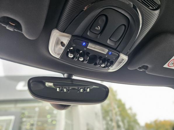 Mini Hatch III (F55/F56) Рестайлинг с пробегом 2020 года, цена 2 500 000 рублей, 94604 км, хэтчбек, Автокод Объявления