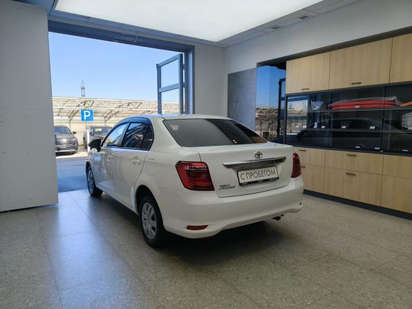 Toyota Corolla XI (E160 E170 E180) с пробегом 2015 года, цена 880 000 рублей, 133370 км, седан, Автокод Объявления